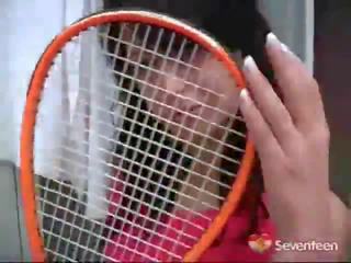 Sexually uneasy tennis ung lady